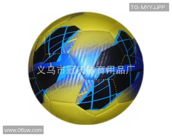 莫德里奇球星钥匙扣 精致设计与足球热爱完美结合 礼品首选